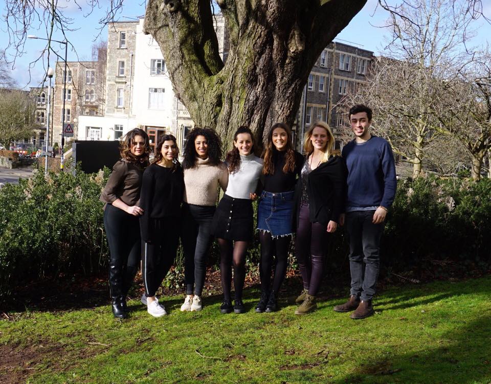 28832416_1643149705727998_477122395_n