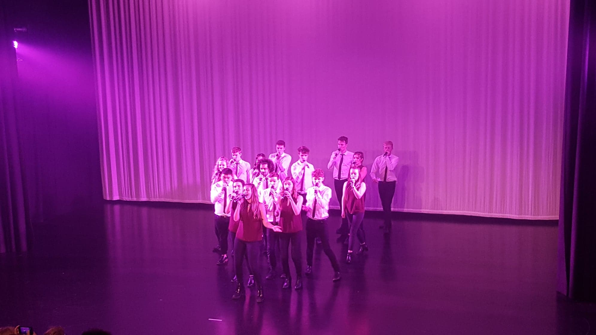 31946124_1972887159706529_6710202486587654144_n