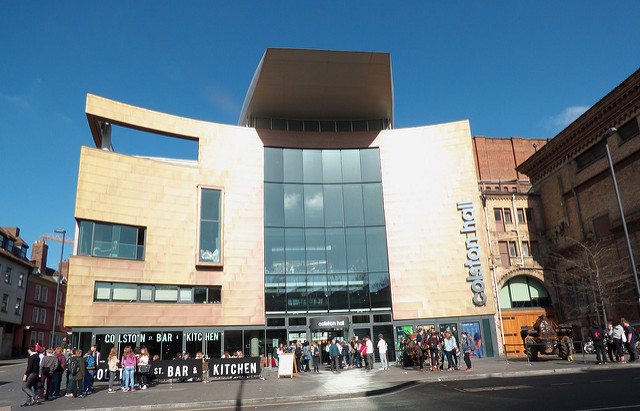 16596790073_41b832aa94_z