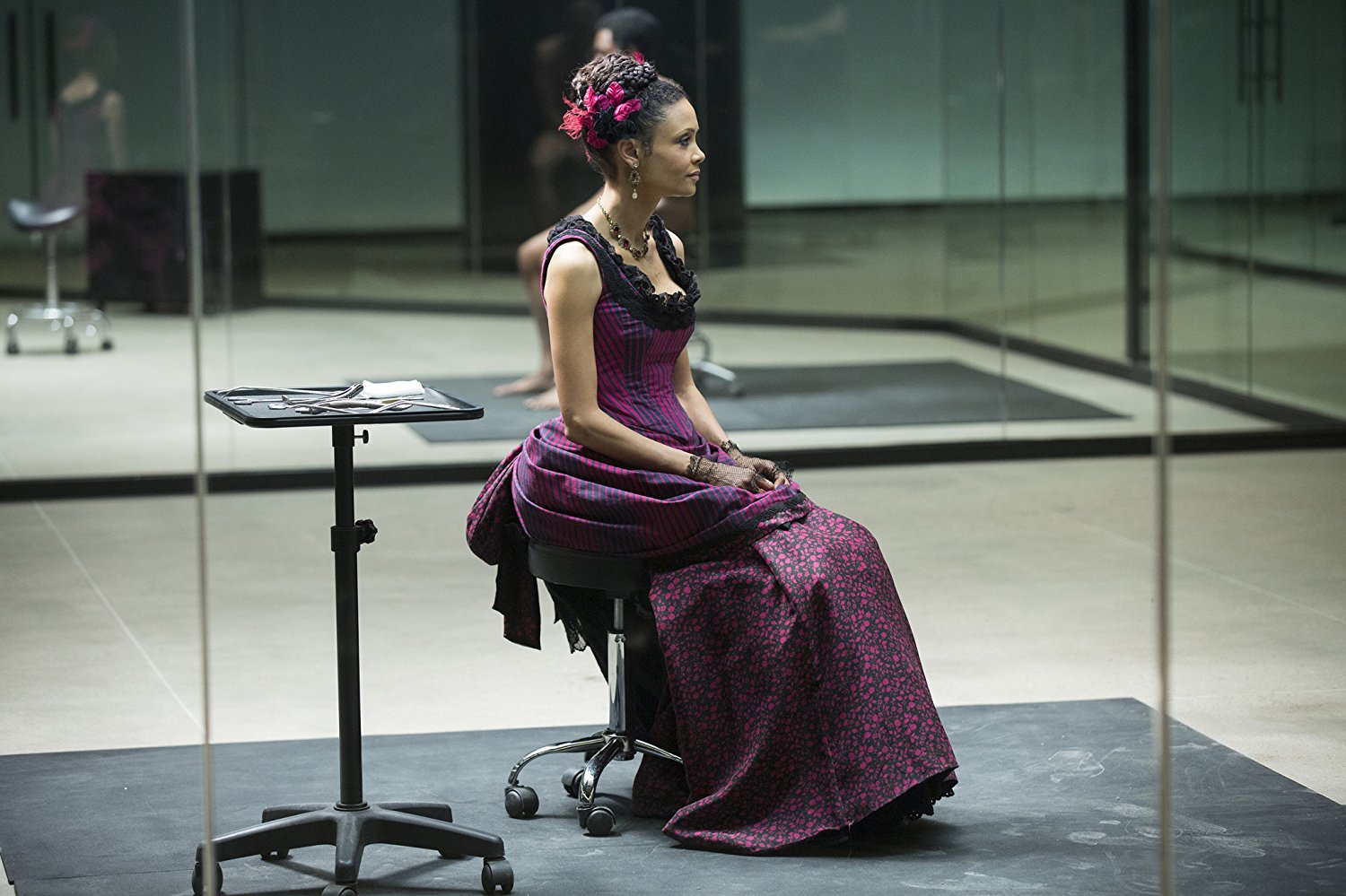 thandie-newton-westworld-1