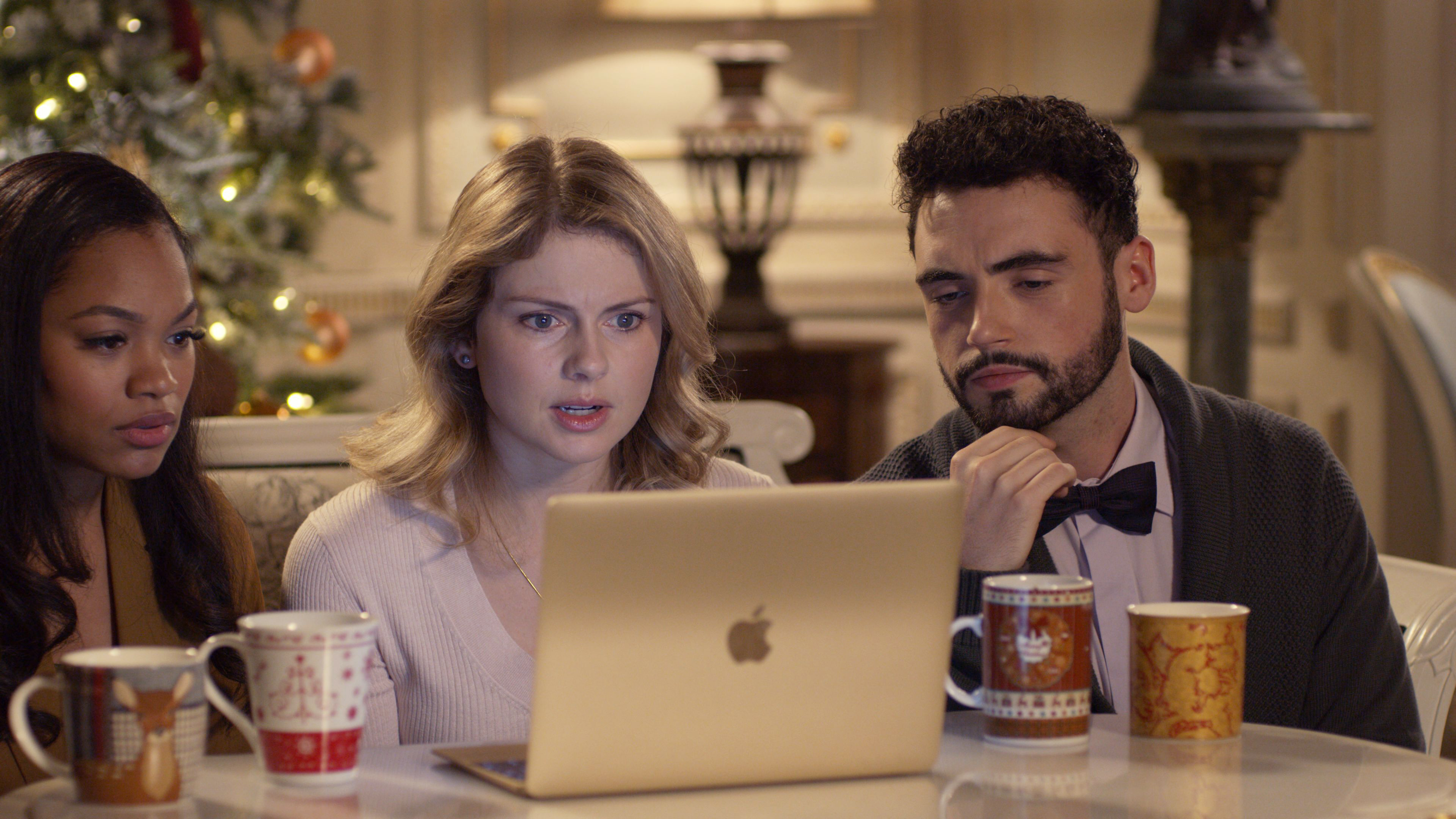 netflix-christmas-prince-2