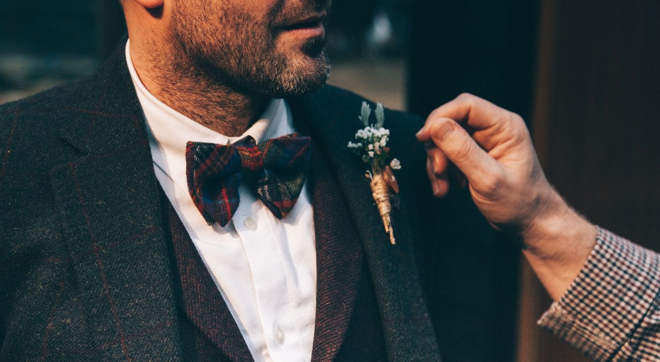 Black tie: a head to toe