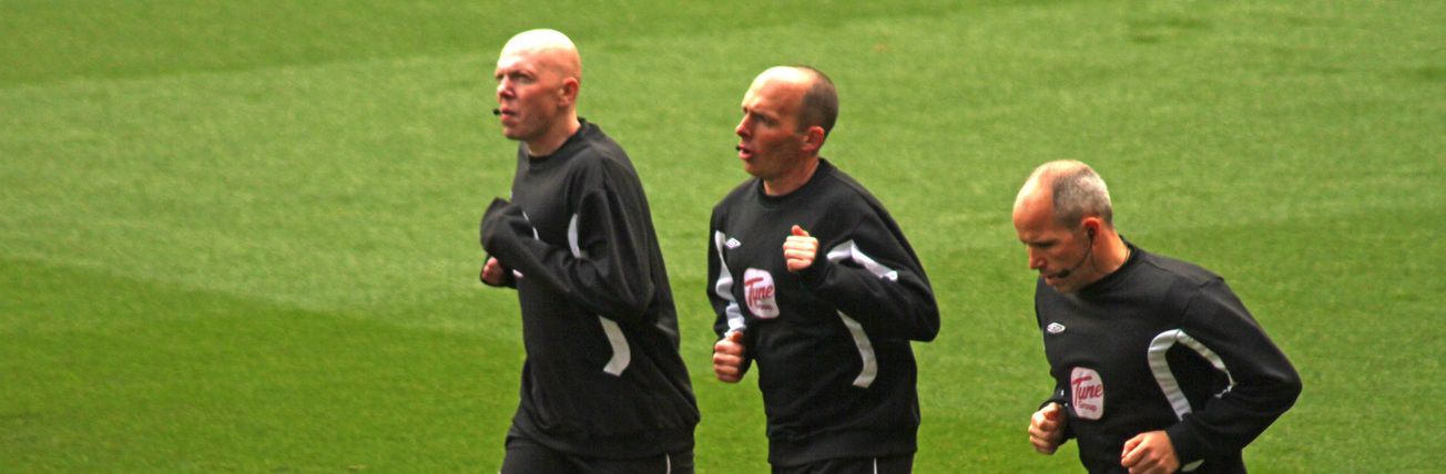 Starting with the man in the middle