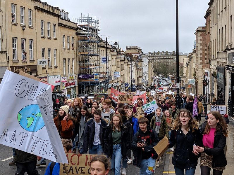 Children lead another protest against inaction on climate change