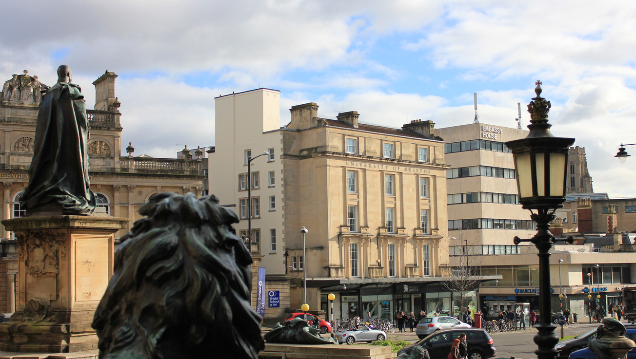 Uni confirms student death