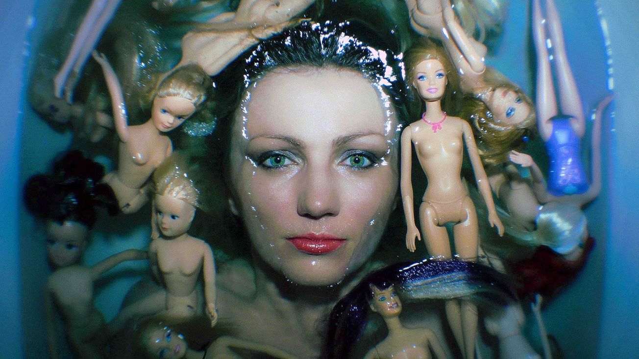 My Friend the Polish Girl is a meta experiment reflecting reality on film