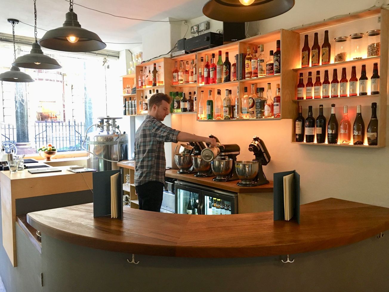 Brozen Bar dessert cocktails an ice-cool concept for sibling-led business