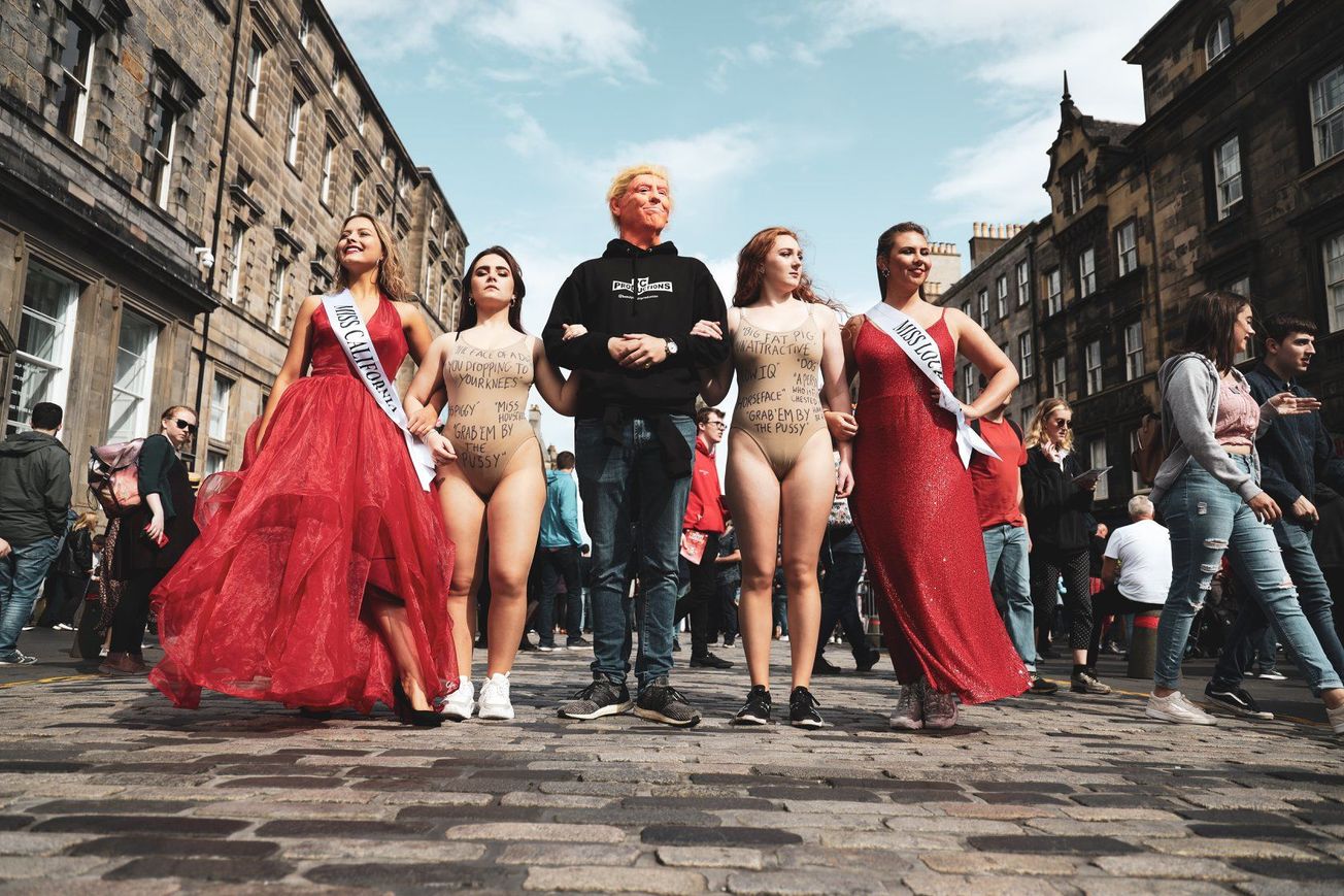 Bristol student dramatics face police during anti-Trump Fringe promotion