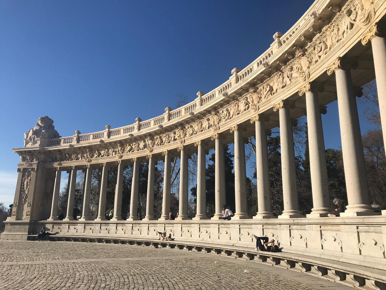 The Year Abroad dilemma: Work vs Study