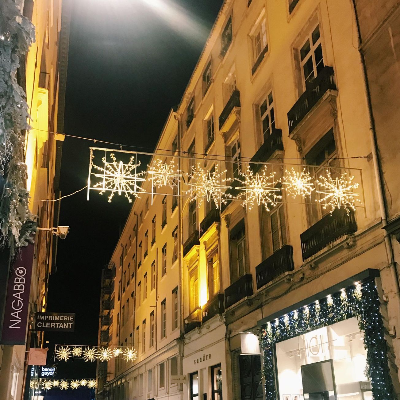 A speculative Christmas in France