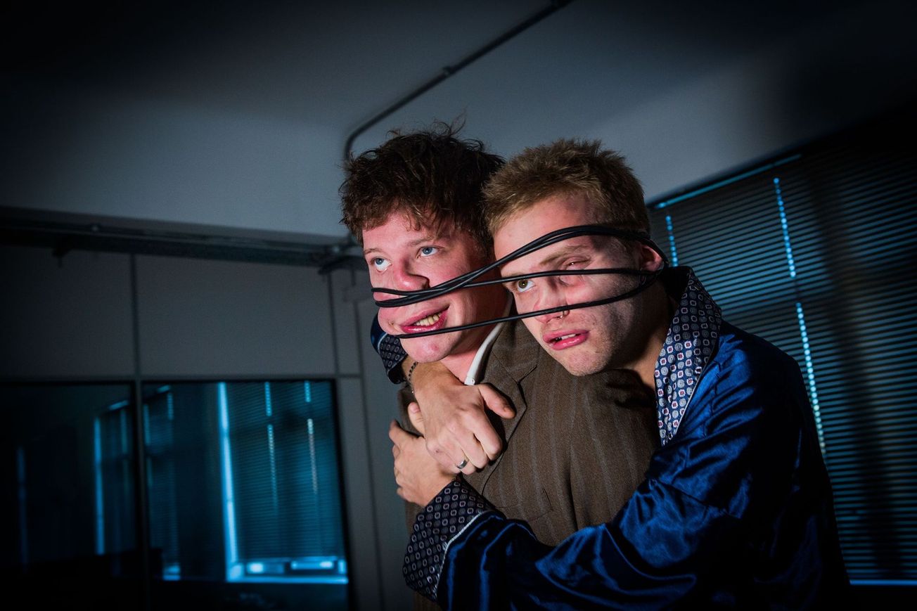 How to Beat Up Your Dad @ The Alma Tavern & Theatre ★★★★