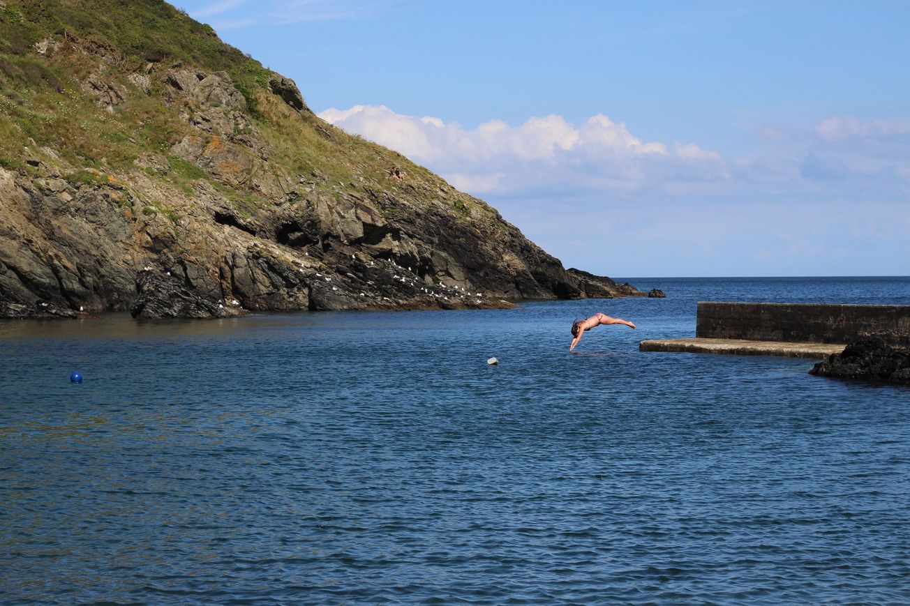 Alice in Wonderland, Daisy in Portloe