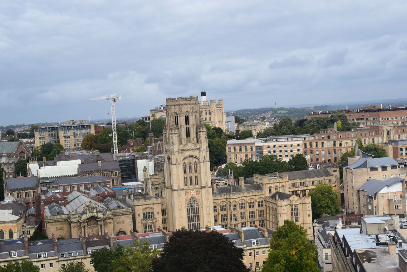 Universities Minister issues clarification on students' Christmas travel