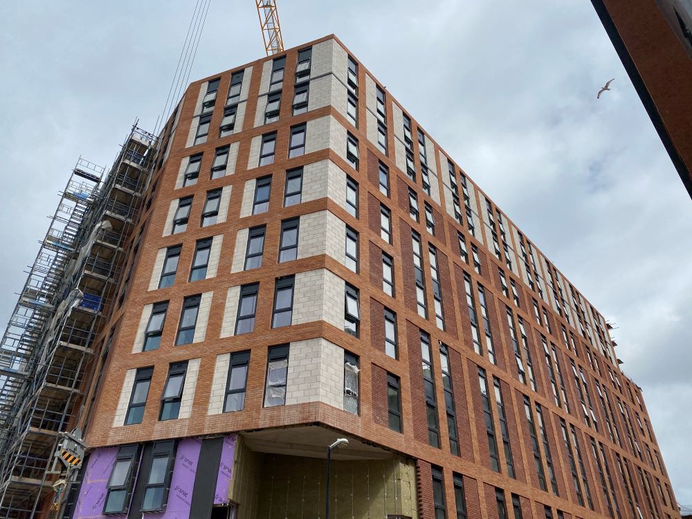 Delayed completion of St Thomas Street accommodation leaves 350 new Bristol Uni students to be housed in hotels for ‘up to three weeks’