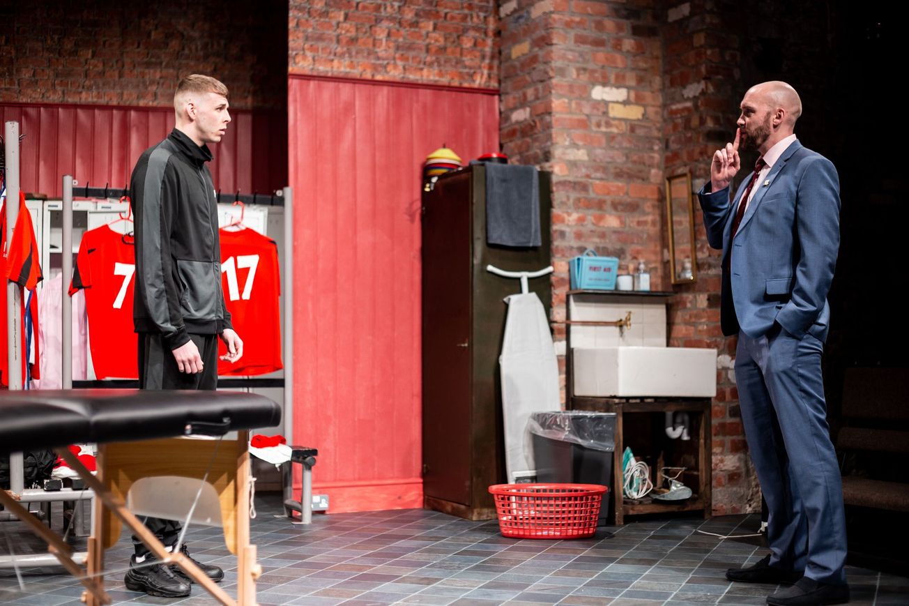 Review: ‘The Red Lion’ @ Bristol Old Vic ★★★