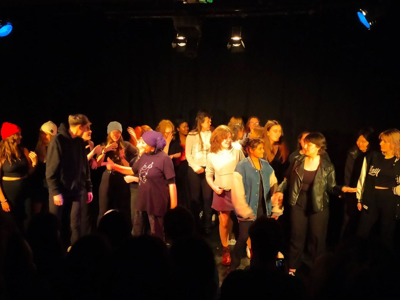 Review: ‘Days @ Dear Old Brizz’ by Music Theatre Bristol @ Alma Tavern Theatre