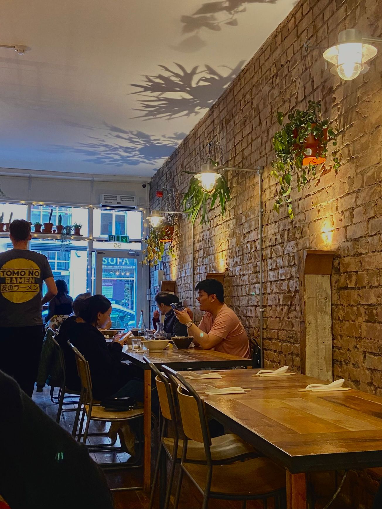 The Food Review: Tomo No Ramen