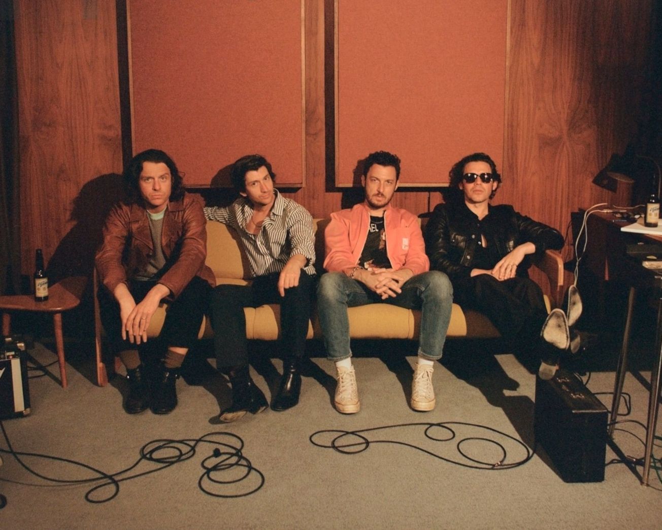 Single Review: Arctic Monkeys - 'Body Paint'