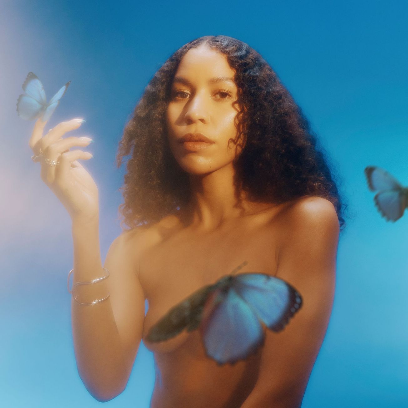 Album Review: Morfo by Charlotte Dos Santos