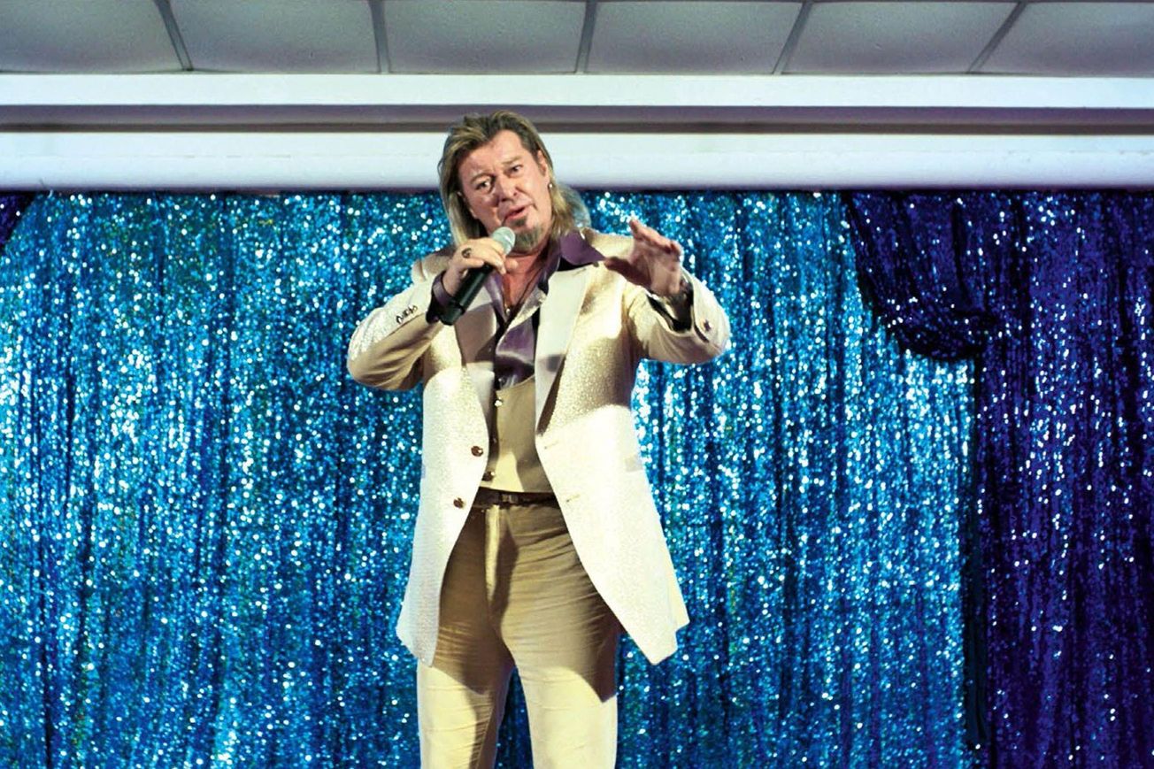 Rimini is a raw tragicomedy that details former pop idol Richie Bravo's life