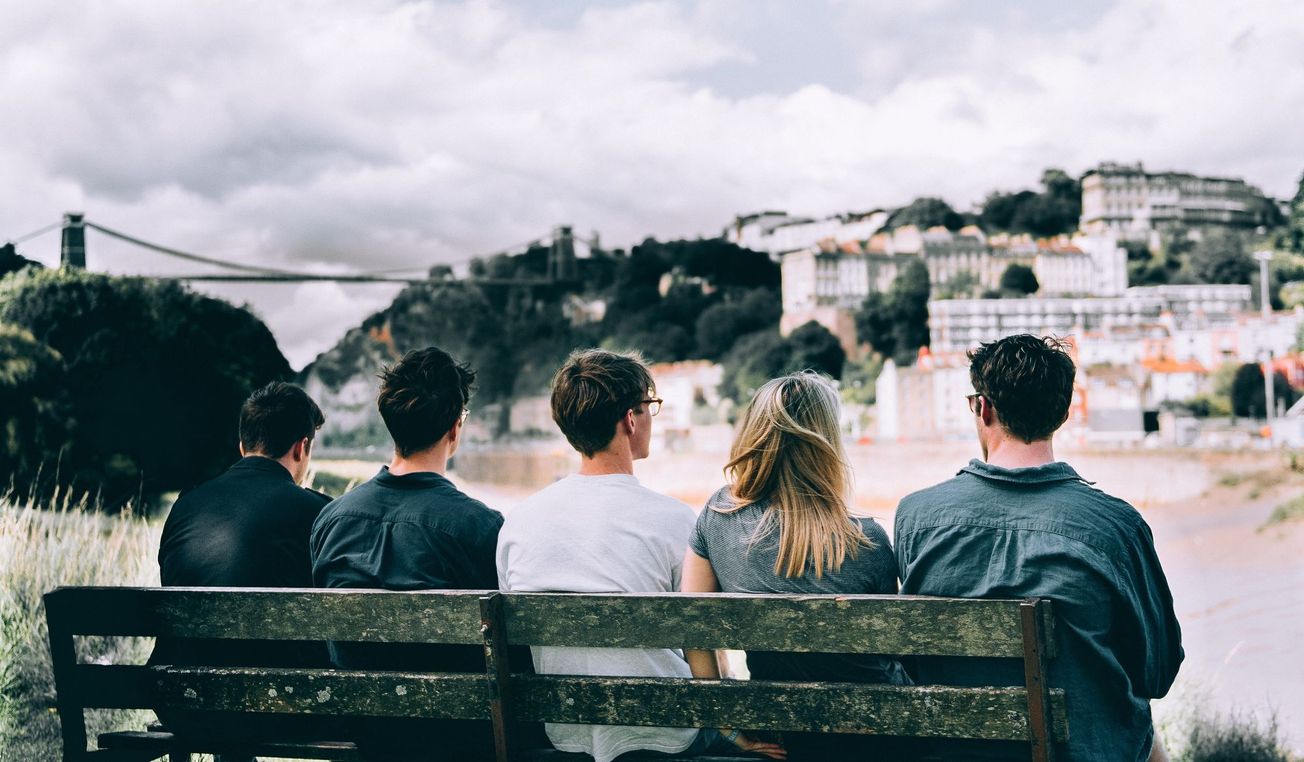 Making connections: A guide to meeting people in the first weeks of university