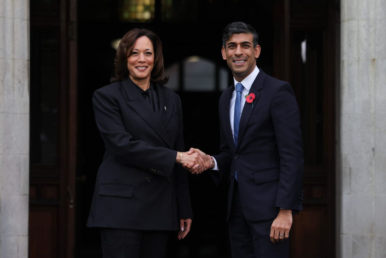 UK hosts first global AI summit