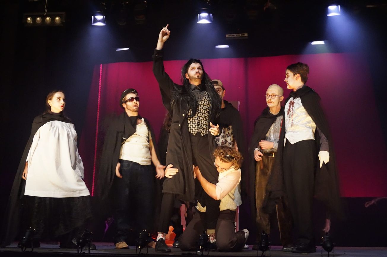 Review: Neat re-writing, excellent casting, and a standing ovation for DramSoc's TRASh