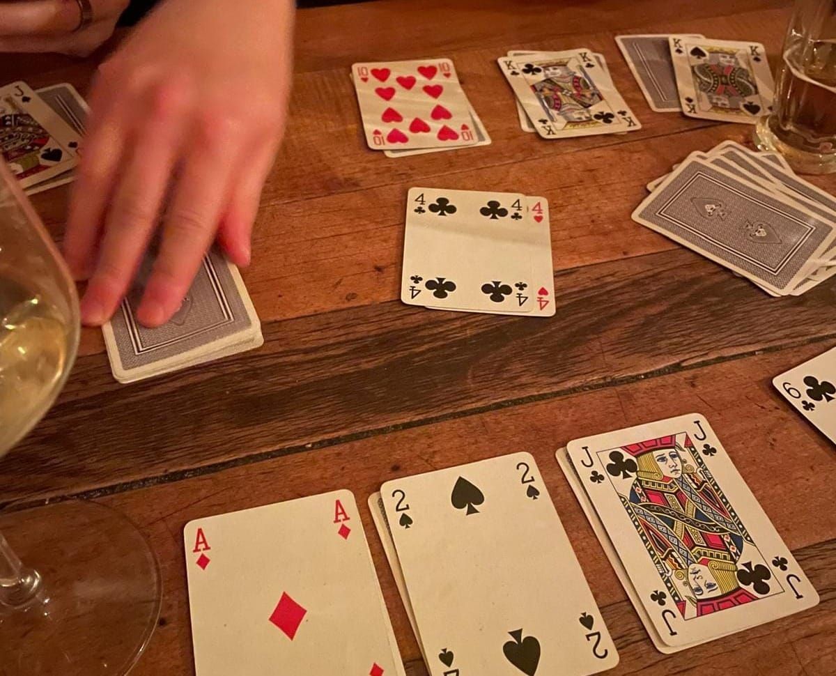Student Gambling: The invisible cards on the table