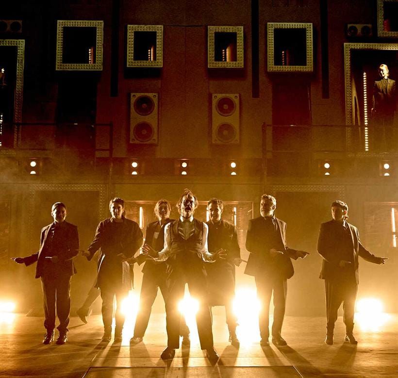 Review: ‘Hamlet Hail to the Thief’