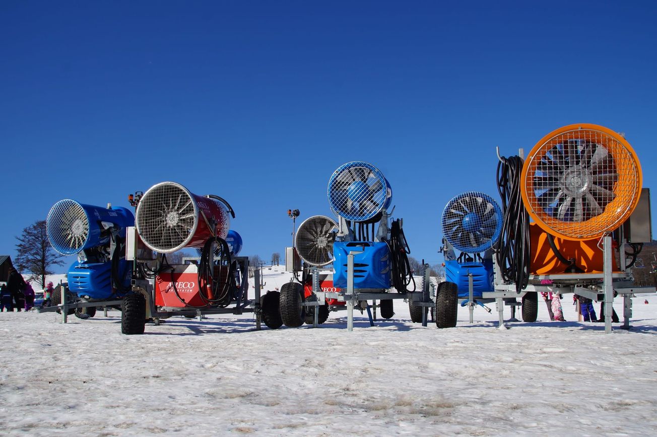 No Extra Time: What does a warming world mean for (uni) sports and sustainability?