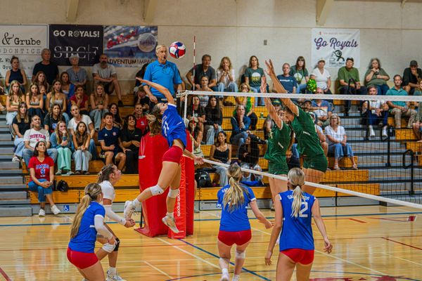 Santa Barbara Girls Volleyball Takes Down San Marcos in Four Sets