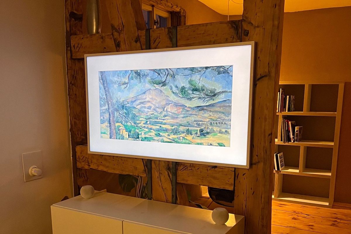 Living Room: Declutter