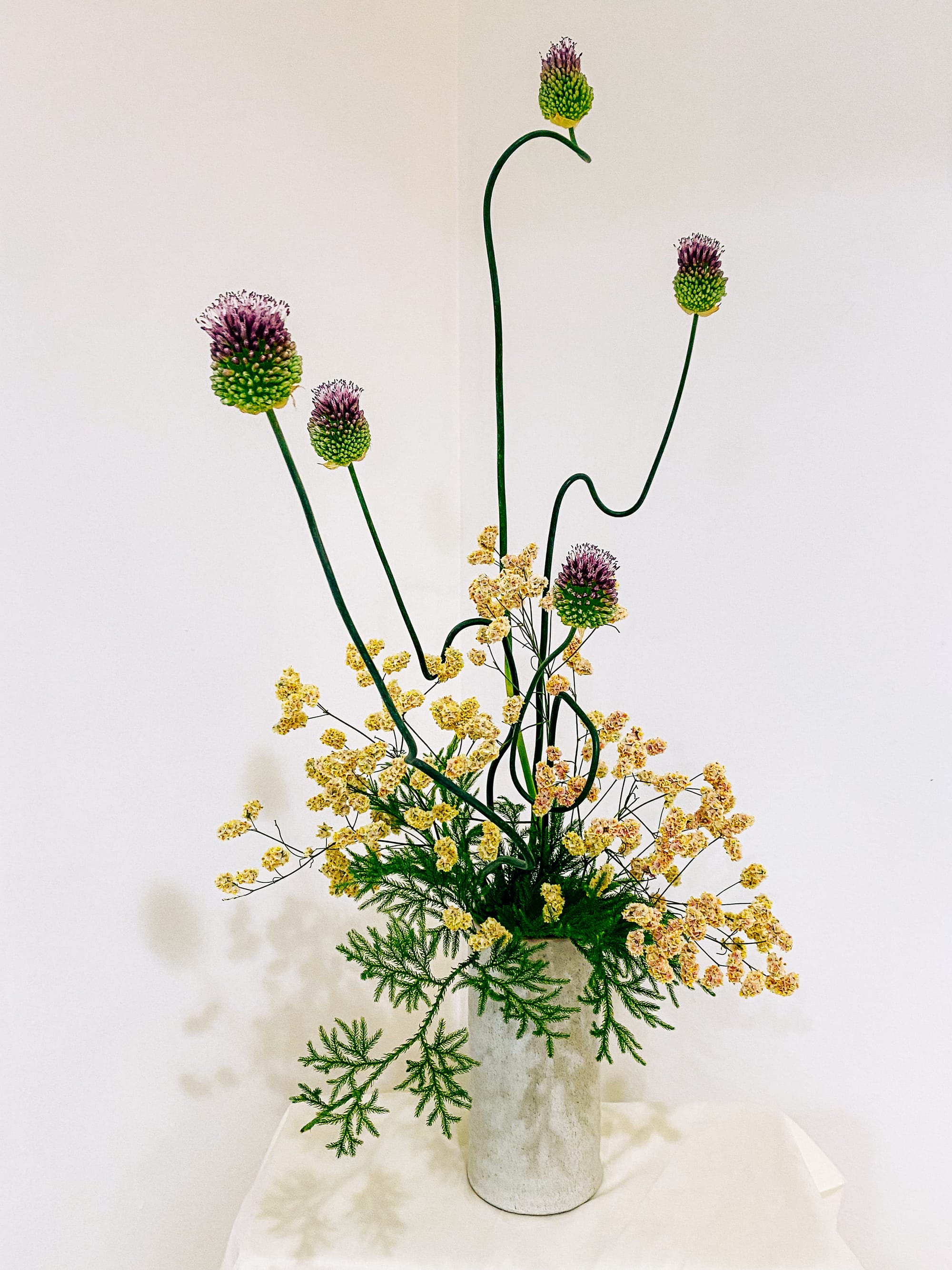 An example of a nageire style ikebana arrangement