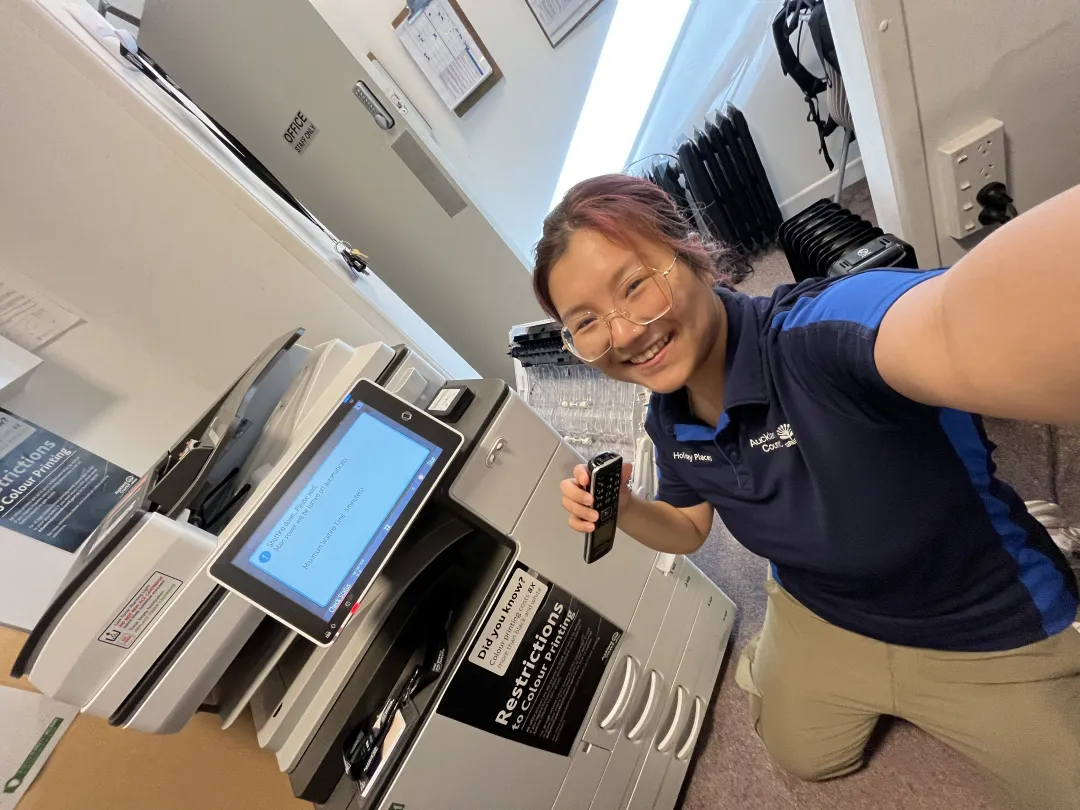 "Who says it's hard to find a job in New Zealand? I found a government job on a working holiday visa"