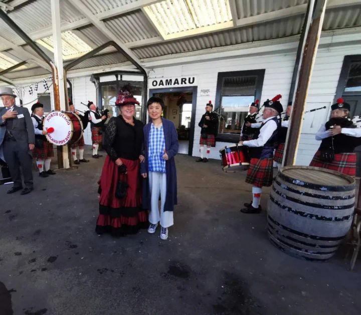 Chinese family Buy a New Zealand Railway Station, "It's Not for Profit"