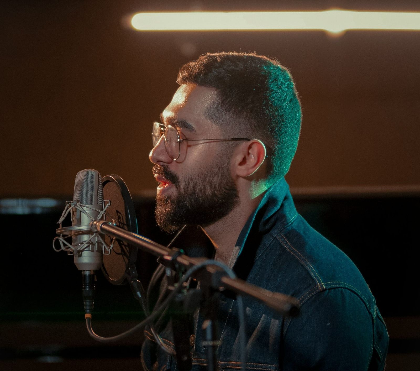 Reverb for Vocals: How to Add Space Without Drowning Your Mix post image