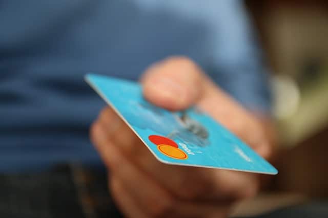 Bargeldloses Zahlen - eine nicht mehr wegzudenkende Innovation. Das Barzahlen hat ausgedient