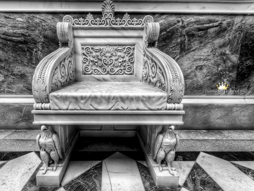 Photo credit: ZΞITMACHΞR via Visualhunt / CC BY-NC-ND Banking App Outbank: Der König ist tot. Lang lebe der König
