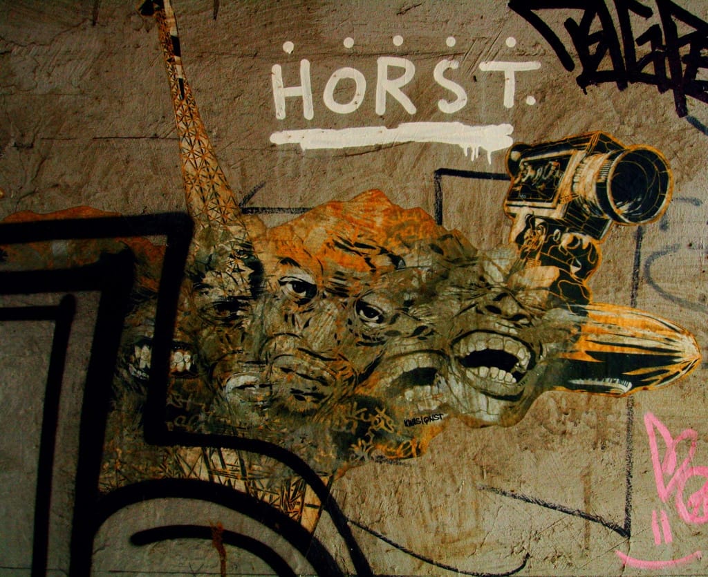 Photo by liborius on Visual hunt / CC BY-NC Die 13 Geister/Thesen zur Entwicklung im FinTech