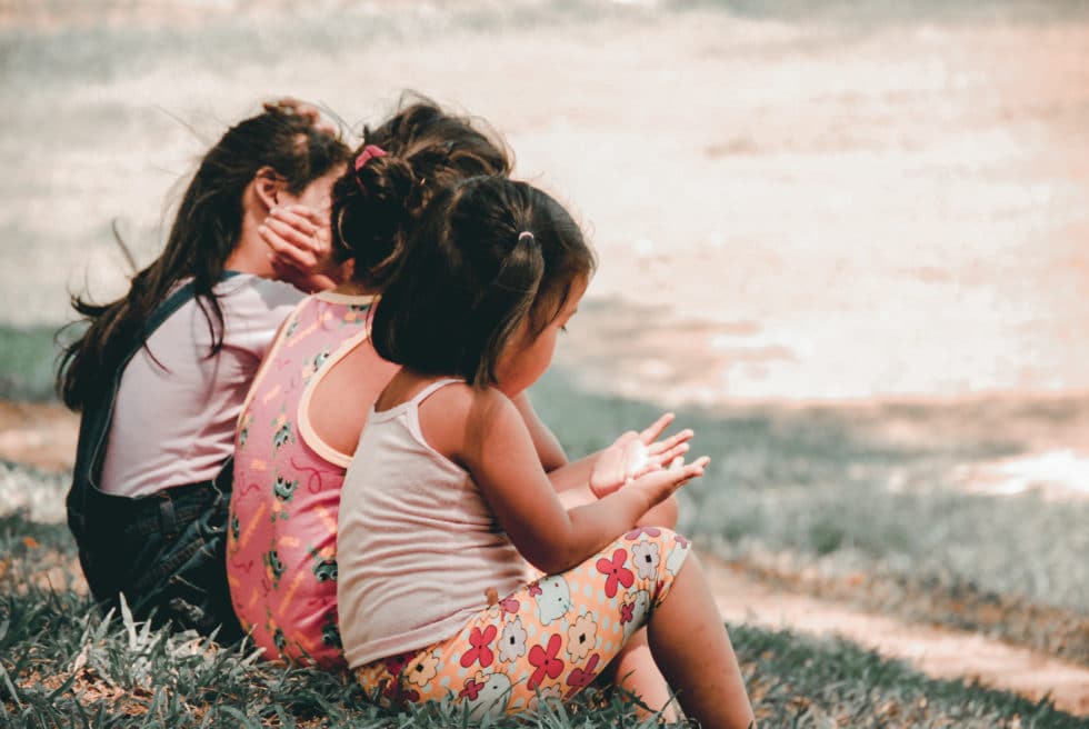 Kinder ohne Macht - warum vergessen wir diese wichtige Zielgruppe, wenn es um Finanzen geht? / Children without power – why do we forget this important target group when it comes to finances? 