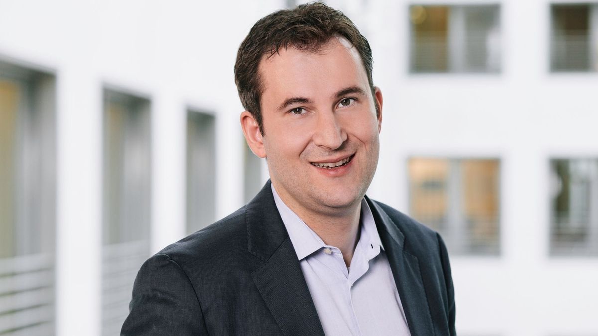 Dr. Markus Ampenbeger