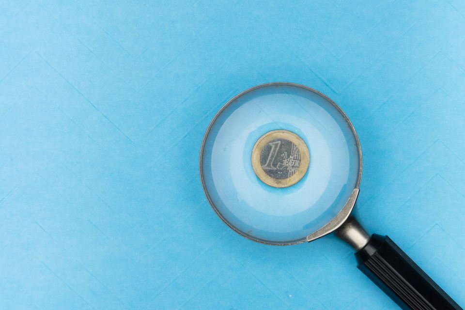 Mehr Zinsen, smarte KI Assistenten und der digitale Euro