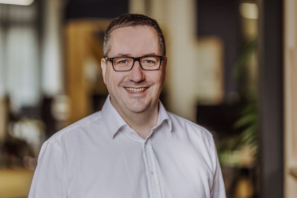 Sollte jede Plattform eine Bank werden? Andreas Wolf im Interview