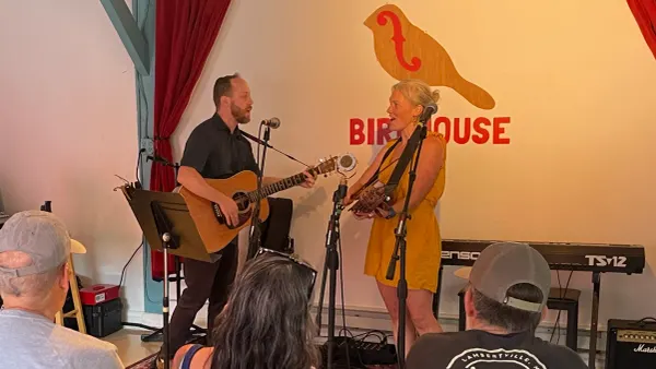 Enjoy 10 Minutes of Fame at Birdhouse’s Family Open Mic