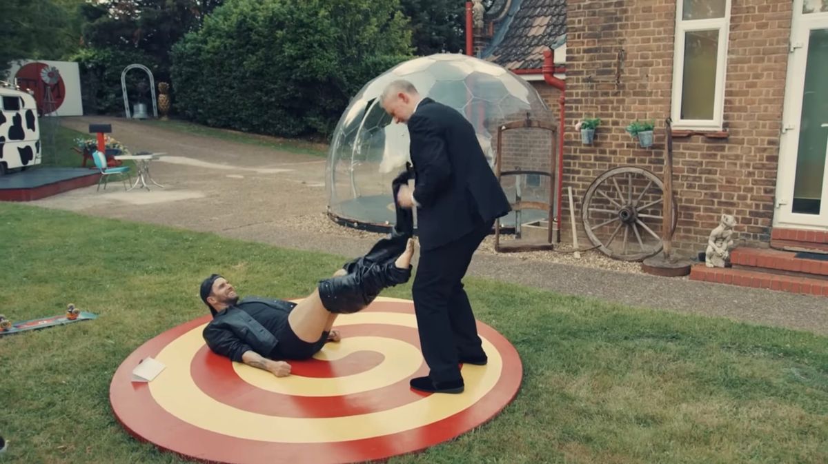 Review: Taskmaster, “Maybe someone else wrote Veep?”  | Series 21, Episode 9