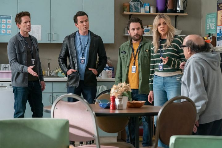 Review: It's Always Sunny in Philadelphia, "The Gang F***s Up Abbott Elementary" | Season 17, Episode 1