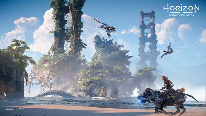 Week-to-Week: Continuities and Congruences of Game and TV Narratives