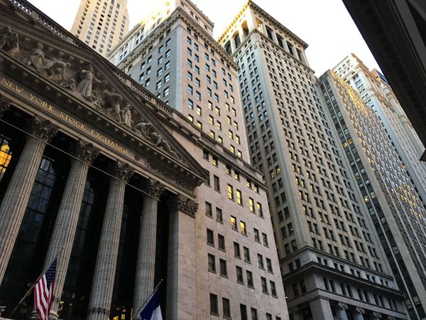 Banking architecture: a first attempt