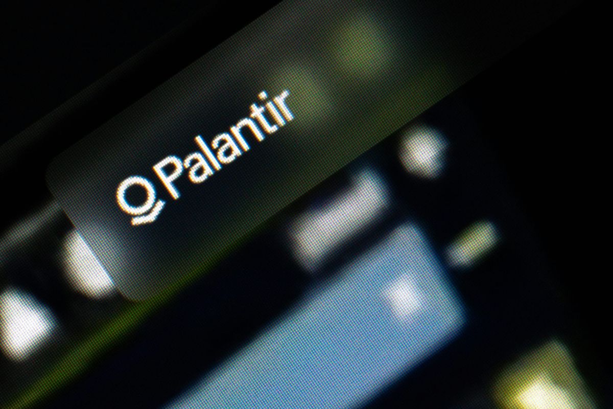 Palantir stämmer schweizisk tidskrift efter avslöjanden om avvisade statliga kontrakt
