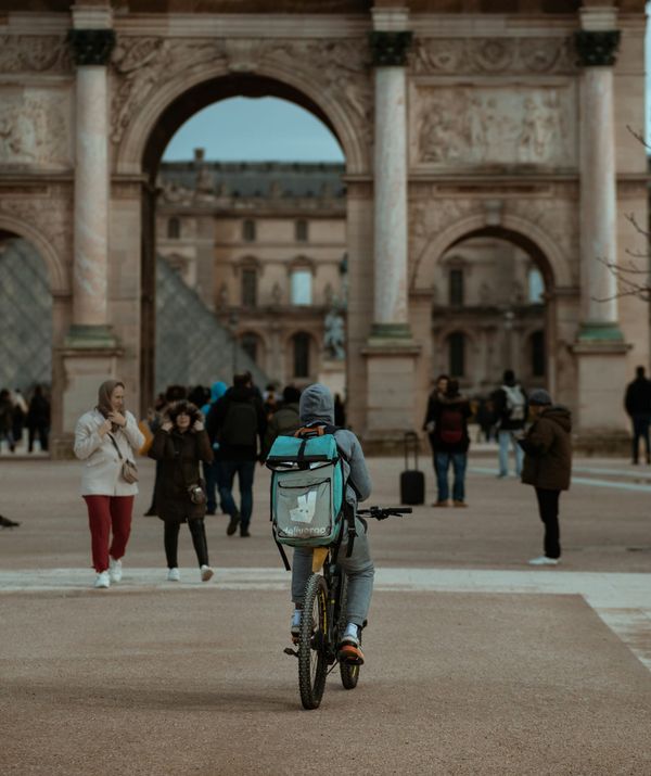 EU granskar DoorDashs miljardförvärv av Deliveroo